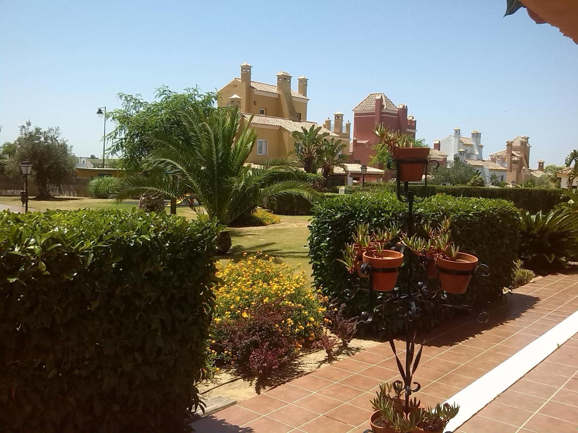 Bajo Con Terraza Piscina Y Jardin Apartment Sanlucar de Barrameda Exterior photo